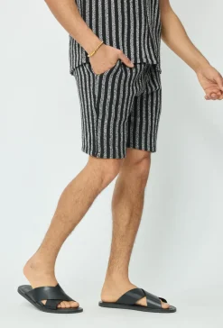Short à rayures