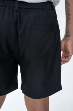 Short chic mi-longueur