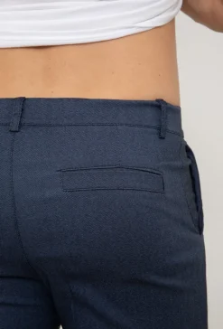 Short chino