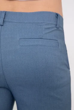 Short chino