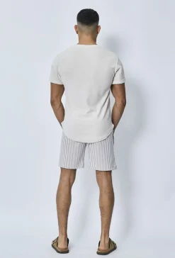 Short chino à carreaux