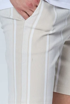 Short chino à carreaux