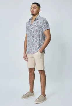 Short chino uni léger stretch et très confortable
