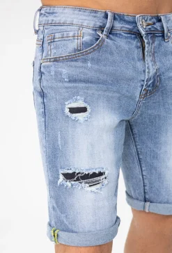 Short jean déchiré