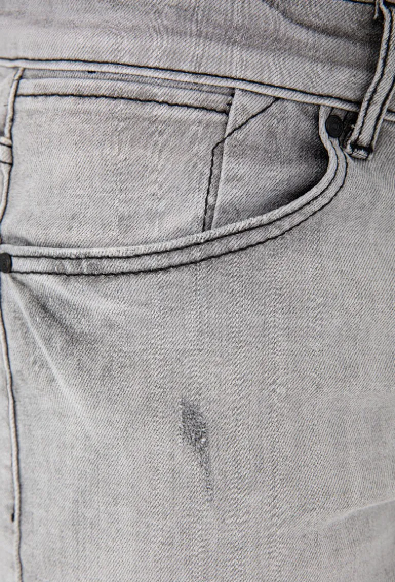 Short jean déchiré