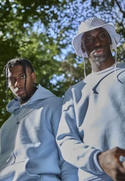 Sweat à capuche uni