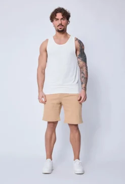 T-shirt débardeur côtelé slim qui épouse la silouette et met le coprs en valeur