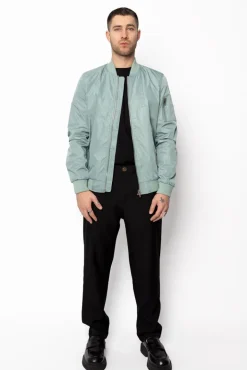 Veste à poche