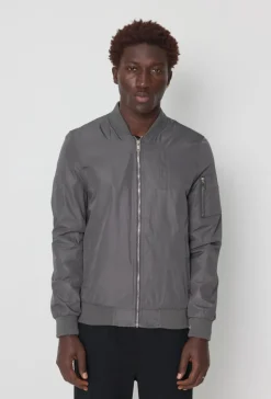 Veste à poche