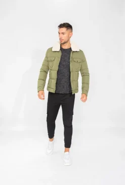 Veste matelassée avec col mouton