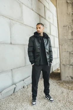 Veste matelassée avec un col à revers moumouté