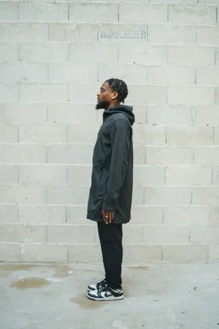 Veste mi-longue